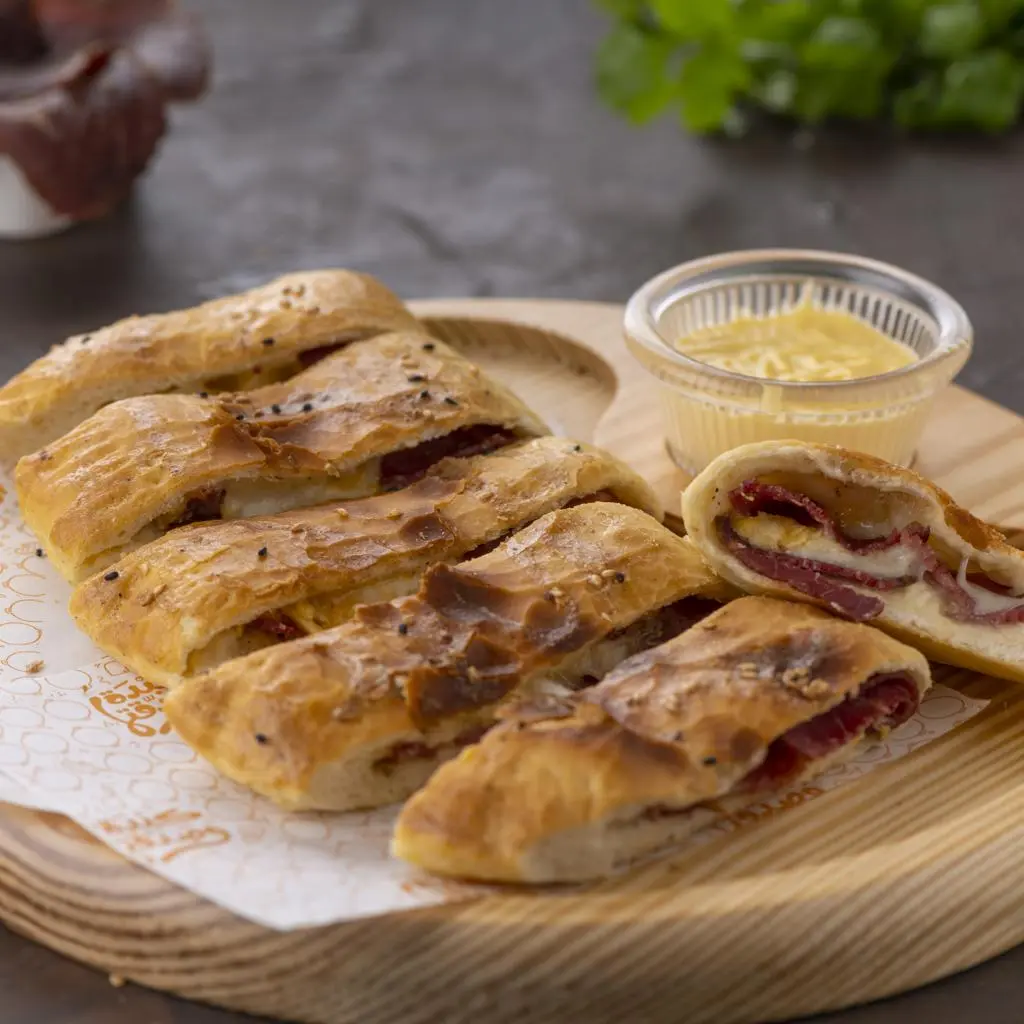 حواوشي سجق بسطرمة